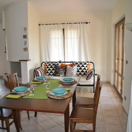 לוצוראי Casa Sa Serra מראה חיצוני תמונה