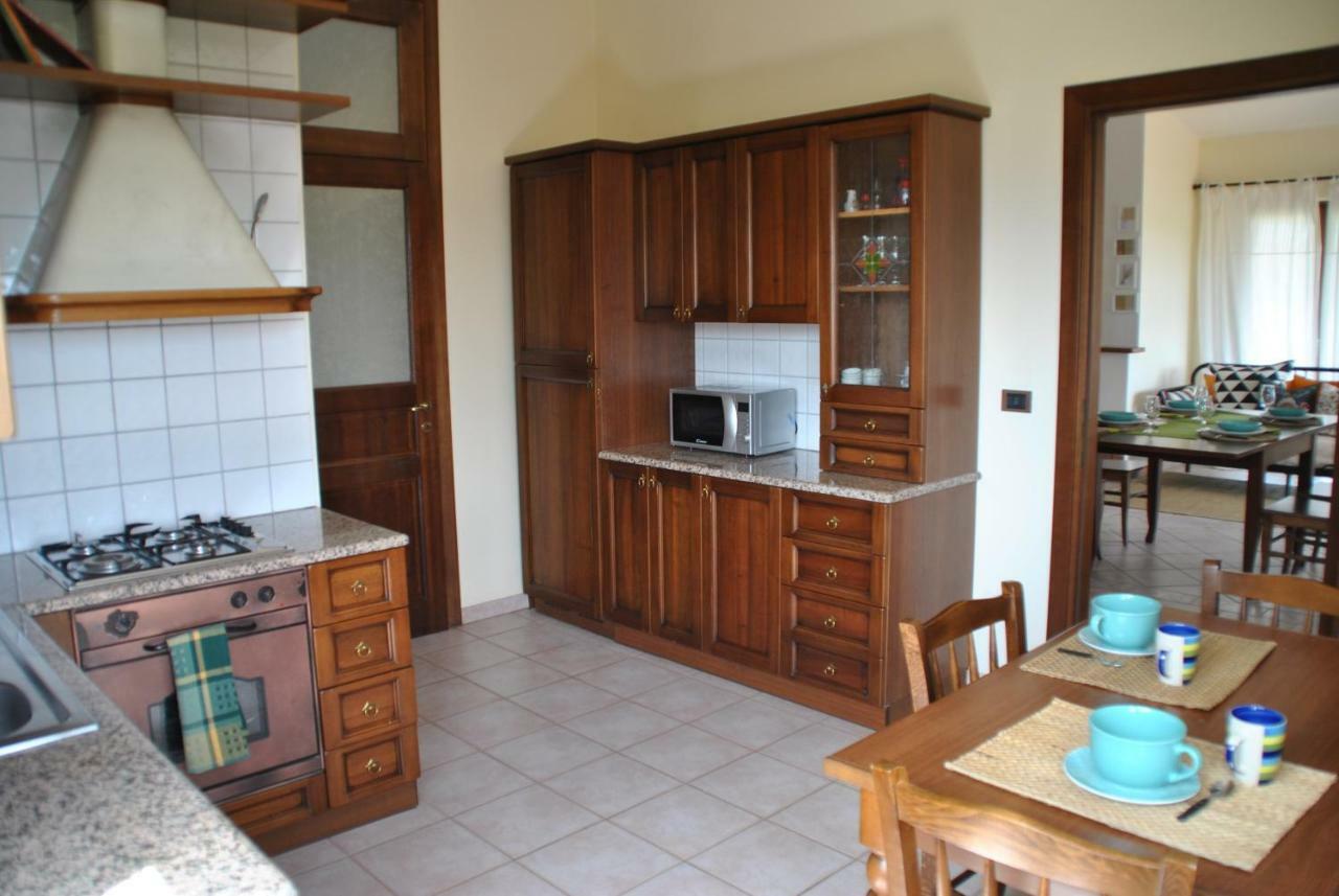לוצוראי Casa Sa Serra מראה חיצוני תמונה