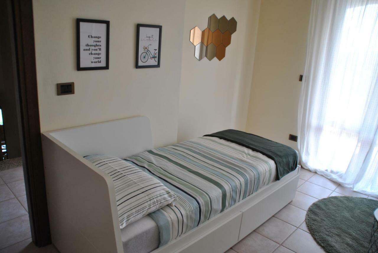 לוצוראי Casa Sa Serra מראה חיצוני תמונה