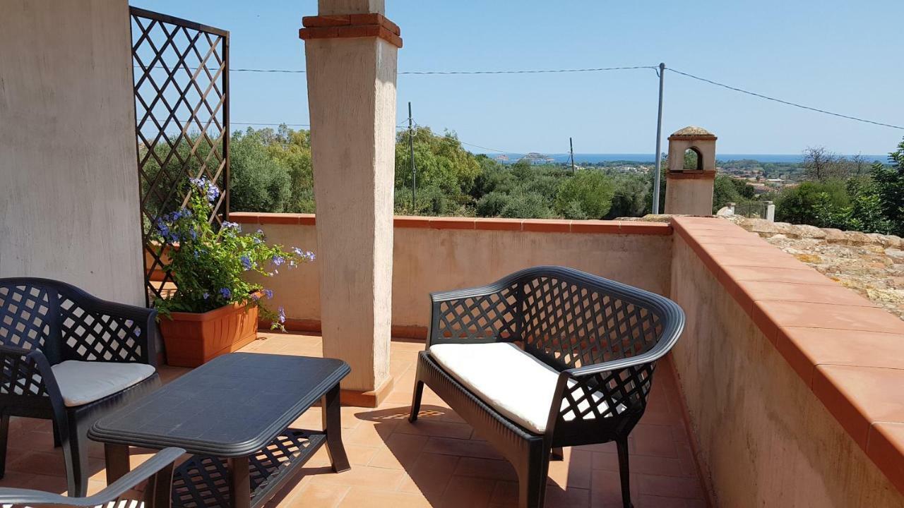 לוצוראי Casa Sa Serra מראה חיצוני תמונה